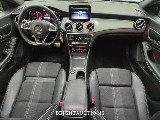Mercedes-Benz CLA180 Business Solution AMG 122pk 2019 (Origineel-NL) CLA-Klasse, XJ-480-T