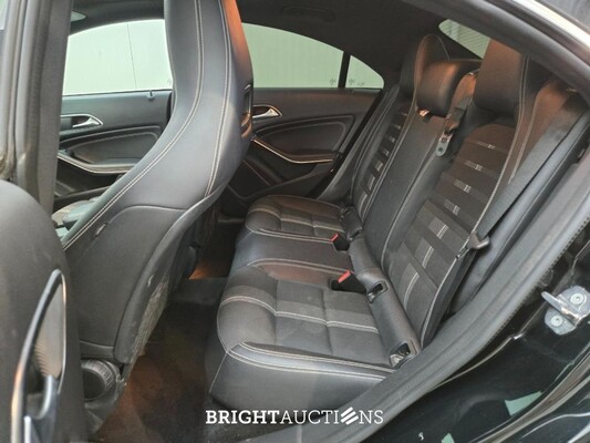 Mercedes-Benz CLA180 Business Solution AMG 122pk 2019 (Origineel-NL) CLA-Klasse, XJ-480-T