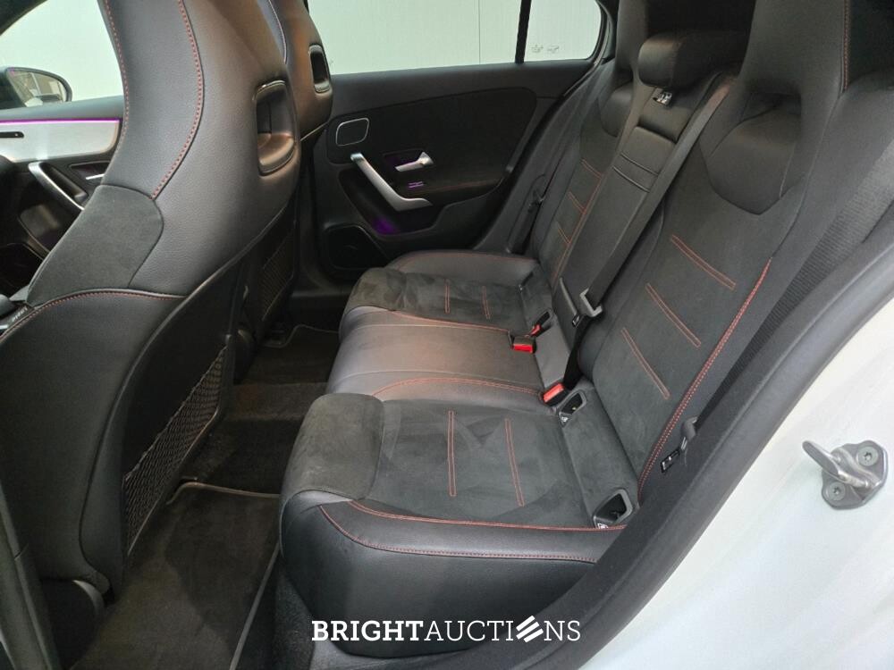 Mercedes-Benz A180 Business Solution AMG 136pk 2021 A-klasse, S-947-SB