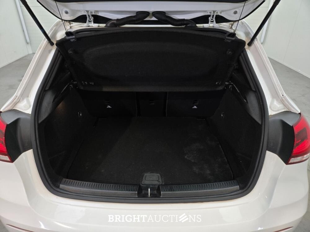 Mercedes-Benz A180 Business Solution AMG 136pk 2021 A-klasse, S-947-SB