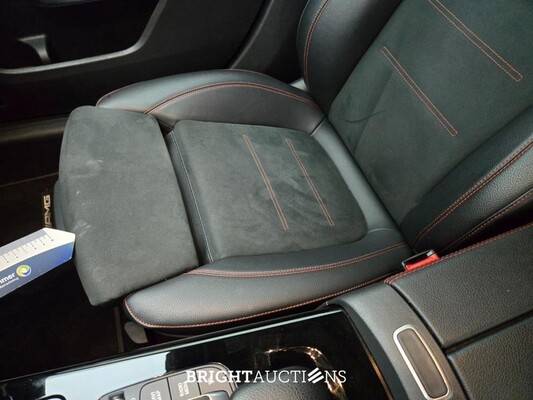 Mercedes-Benz A180 Business Solution AMG 136pk 2021 A-klasse, S-947-SB