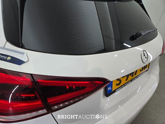 Mercedes-Benz A180 Business Solution AMG 136pk 2021 A-klasse, S-947-SB