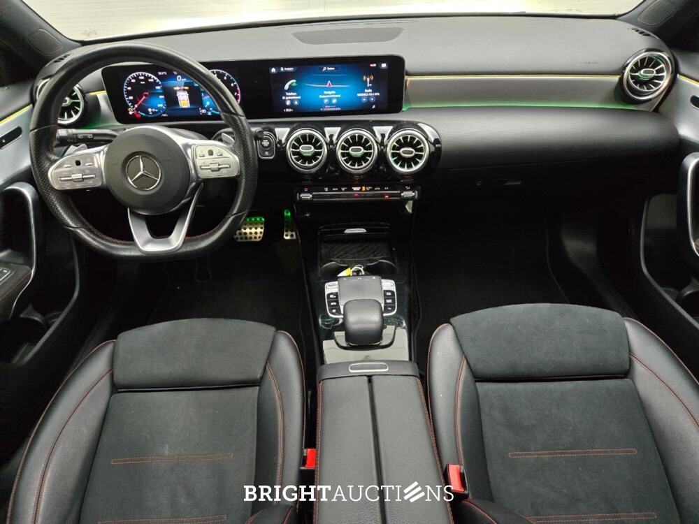 Mercedes-Benz A220 Premium Plus 190pk 2019 A-klasse, T-732-JB