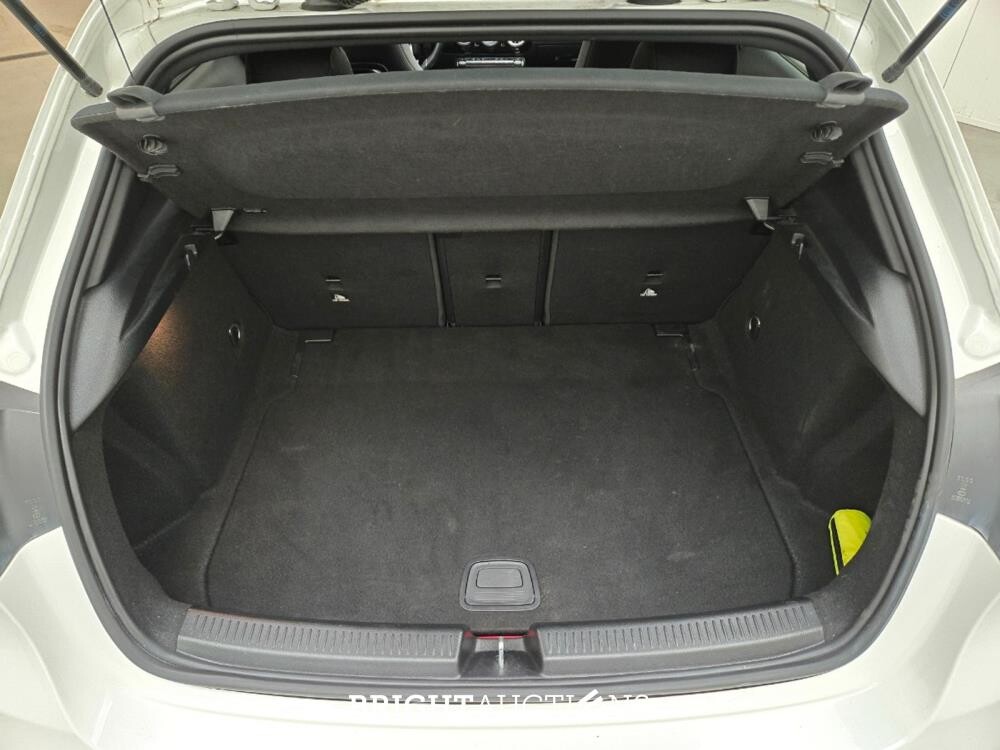 Mercedes-Benz A220 Premium Plus 190pk 2019 A-klasse, T-732-JB