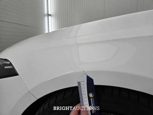 Mercedes-Benz A220 Premium Plus 190pk 2019 A-klasse, T-732-JB