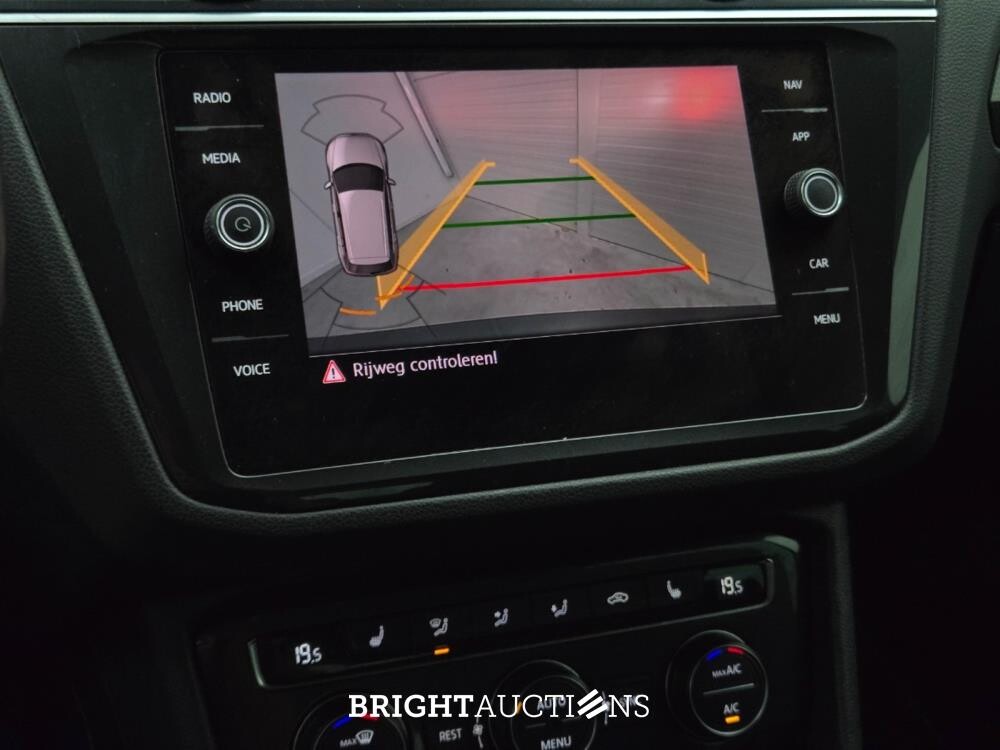 Volkswagen Tiguan ACT Highline Business R 1.5 TSI 150pk 2019, N-374-LX