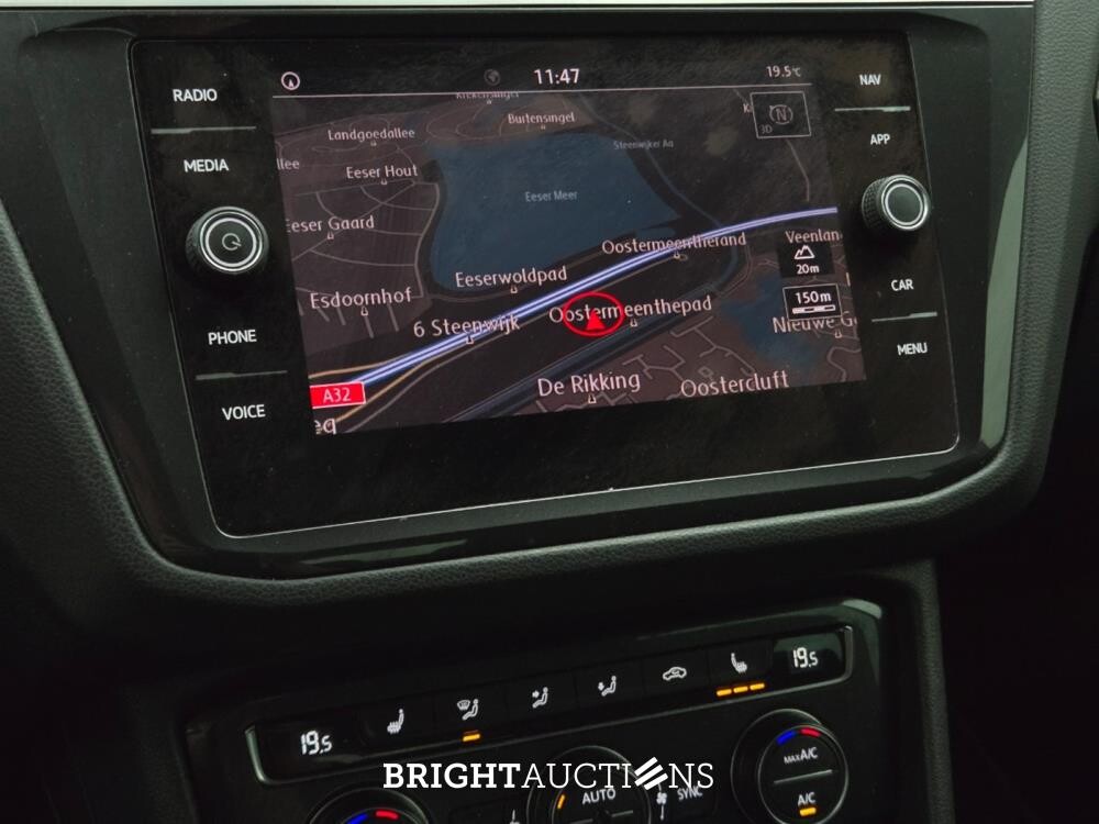 Volkswagen Tiguan ACT Highline Business R 1.5 TSI 150pk 2019, N-374-LX
