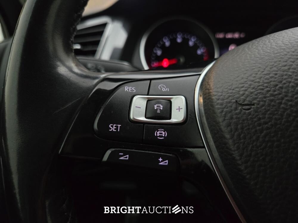 Volkswagen Tiguan ACT Highline Business R 1.5 TSI 150pk 2019, N-374-LX