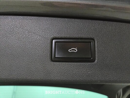 Volkswagen Tiguan ACT Highline Business R 1.5 TSI 150pk 2019, N-374-LX