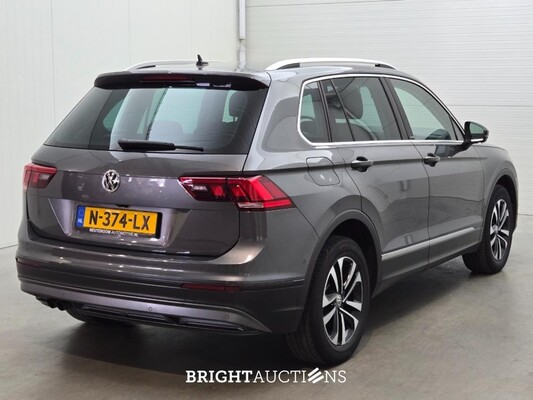 Volkswagen Tiguan ACT Highline Business R 1.5 TSI 150pk 2019, N-374-LX