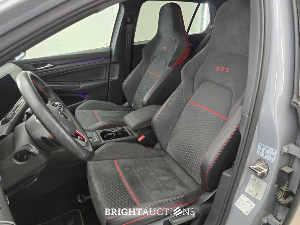 Volkswagen Golf GTI 45 Jahre Edition 2.0 TSI 301pk 2022, T-520-ZK