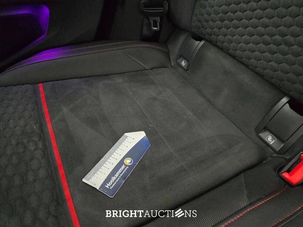 Volkswagen Golf 4Motion R 2.0 TSI 301pk 2022, T-520-ZK