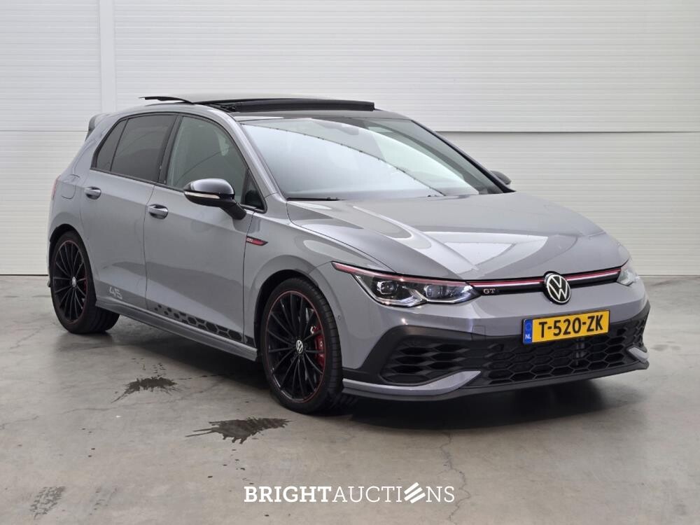 Volkswagen Golf GTI 45 Jahre Edition 2.0 TSI 301pk 2022, T-520-ZK