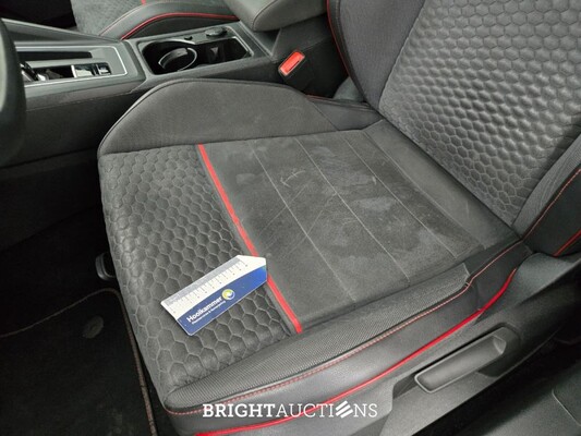 Volkswagen Golf GTI 45 Jahre Edition 2.0 TSI 301pk 2022, T-520-ZK