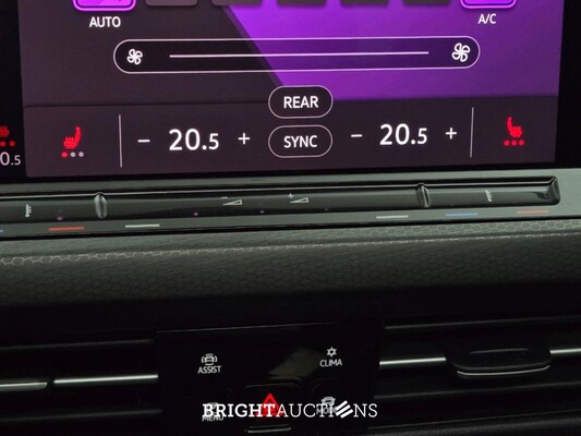 Volkswagen Golf GTI 45 Jahre Edition 2.0 TSI 301pk 2022, T-520-ZK