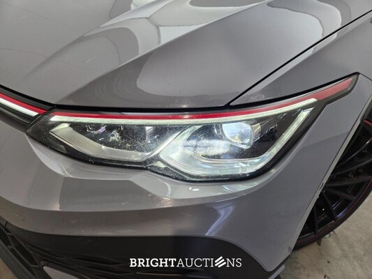 Volkswagen Golf GTI 45 Jahre Edition 2.0 TSI 301pk 2022, T-520-ZK