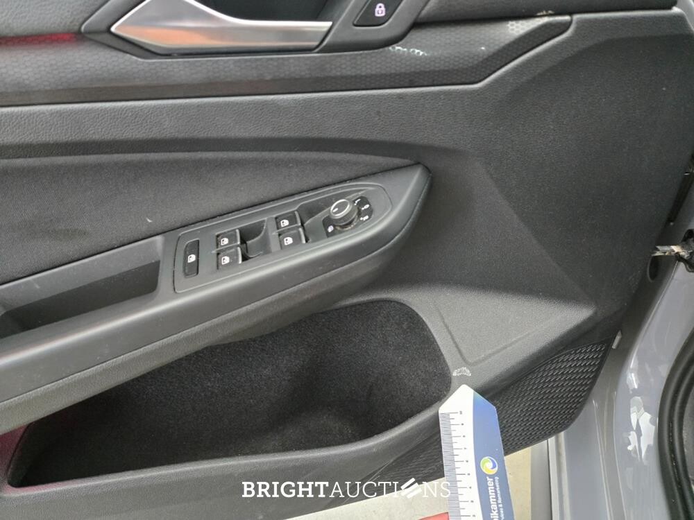 Volkswagen Golf GTI 2.0 TSI 245pk 2021, T-556-JP