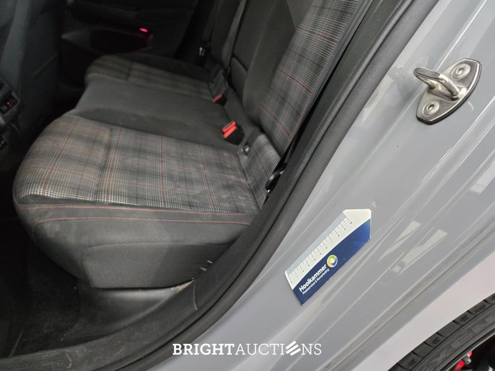 Volkswagen Golf GTI 2.0 TSI 245pk 2021, T-556-JP