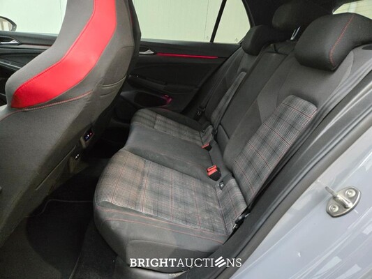 Volkswagen Golf GTI 2.0 TSI 245pk 2021, T-556-JP
