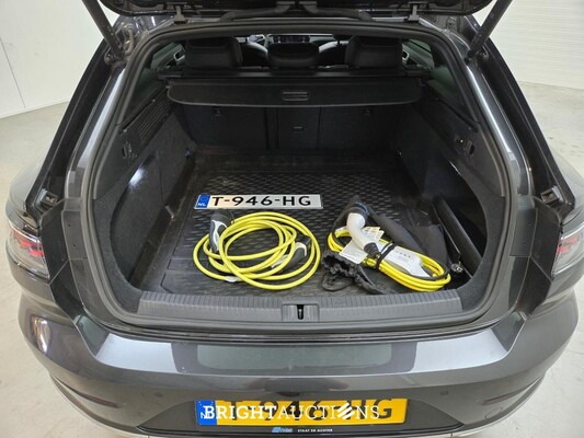 Volkswagen Arteon Shooting Brake eHybrid R-Line Business 1.4 TSI 272pk 2023 (Origineel-NL), T-946-HG