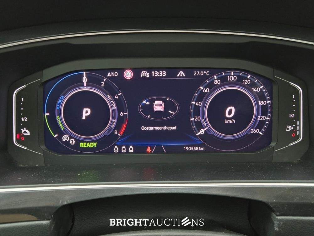 Volkswagen Tiguan eHybrid R-Line Business 1.4 TSI 265pk 2023 (Origineel-NL), T-243-DH