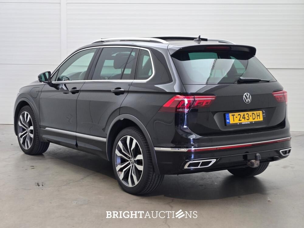 Volkswagen Tiguan eHybrid R-Line Business 1.4 TSI 265pk 2023 (Origineel-NL), T-243-DH