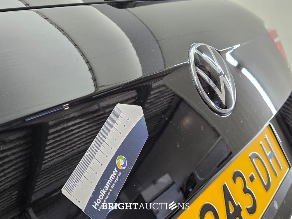 Volkswagen Tiguan eHybrid R-Line Business 1.4 TSI 265pk 2023 (Origineel-NL), T-243-DH