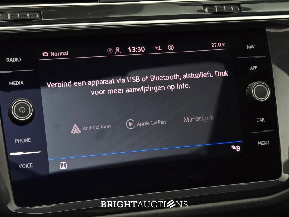 Volkswagen Tiguan eHybrid R-Line Business 1.4 TSI 265pk 2023 (Origineel-NL), T-243-DH