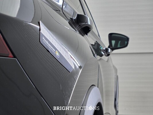 Volkswagen Tiguan eHybrid R-Line Business 1.4 TSI 265pk 2023 (Origineel-NL), T-243-DH