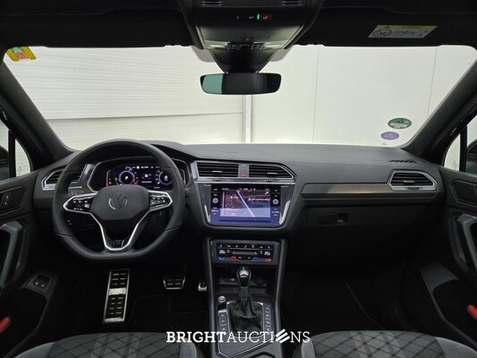 Volkswagen Tiguan eHybrid R-Line Business 1.4 TSI 265pk 2023 (Origineel-NL), T-243-DH