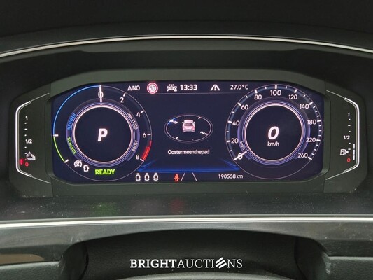 Volkswagen Tiguan eHybrid R-Line Business 1.4 TSI 265pk 2023 (Origineel-NL), T-243-DH