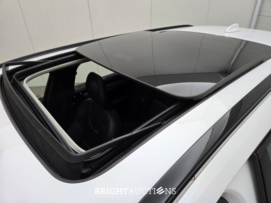 Volvo V90 T6 Plug-in Hybrid Ultimate Bright 2.0 AWD 398pk 2022 (Origineel-NL), P-982-ZL
