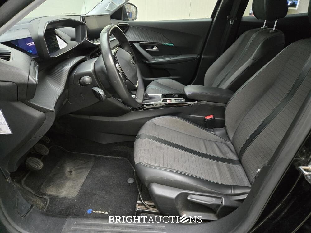 Peugeot 2008 Blue Lease Allure 1.2 PureTech 131pk 2021 (Origineel-NL), L-092-XD