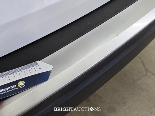 Peugeot 2008 Blue Lease Active 1.2 PureTech 102pk 2021 (Origineel-NL), K-828-KD