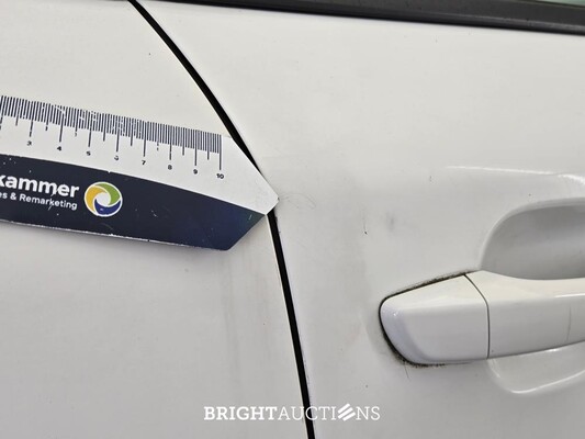 Peugeot 2008 Blue Lease Active 1.2 PureTech 102pk 2021 (Origineel-NL), K-828-KD