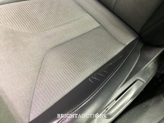 Škoda Enyaq iV 80 204pk 2022 (Origineel-NL), P-884-LK