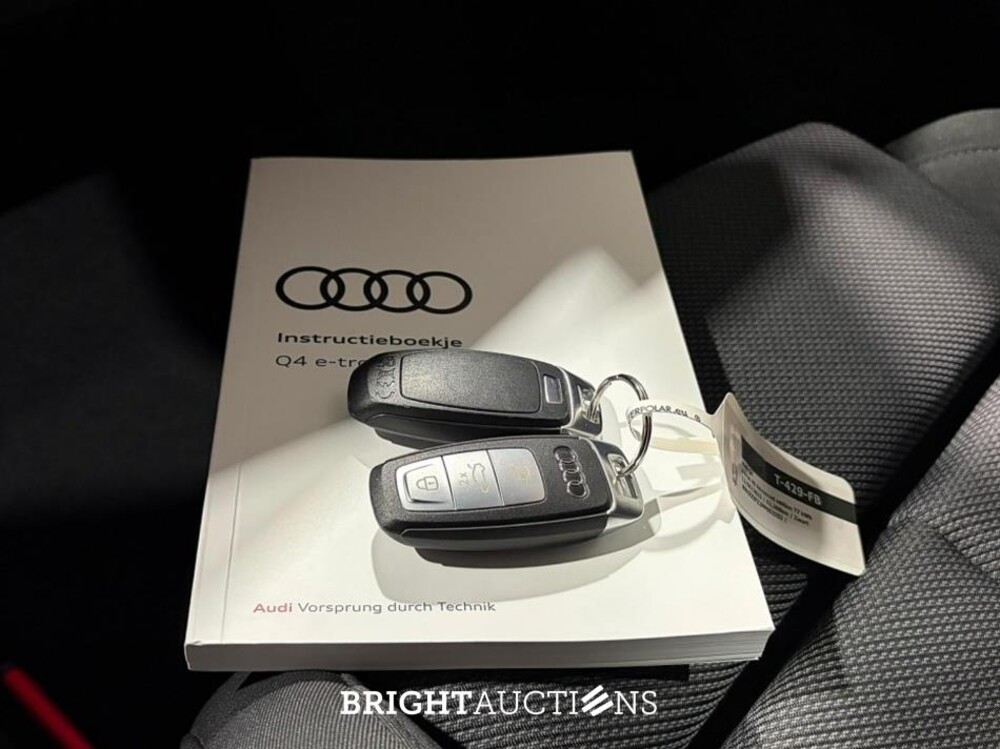 Audi Q4 e-tron 40 Advanced edition 77 kWh 204pk 2023 (Origineel-NL), T-429-FB