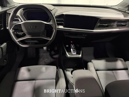 Audi Q4 e-tron 40 Advanced edition 77 kWh 204pk 2023 (Origineel-NL), T-429-FB