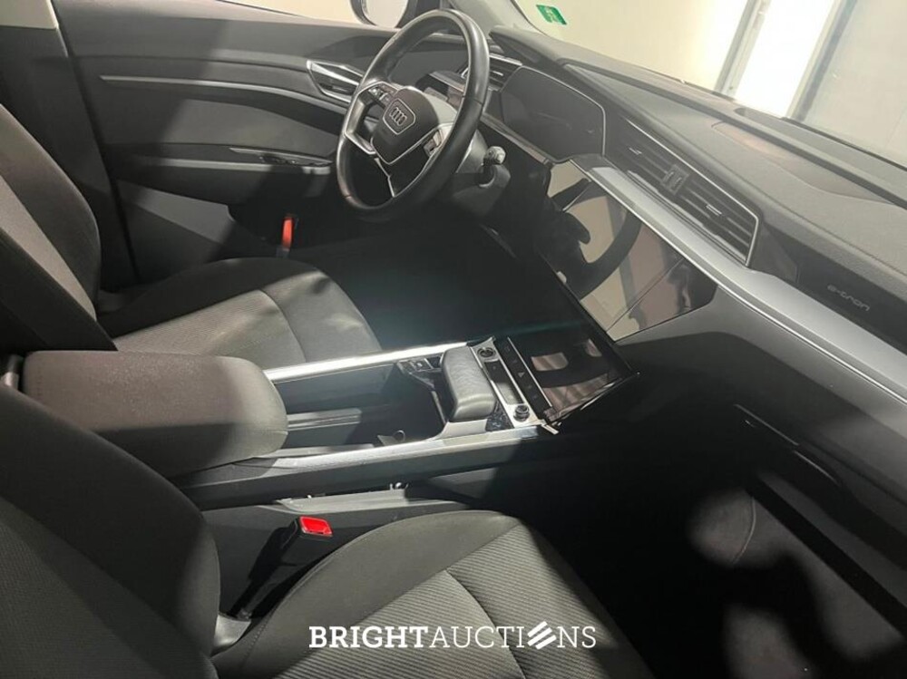 Audi e-tron 55 edition Quattro 95 kWh 408pk 2022 (Origineel-NL), R-323-TH