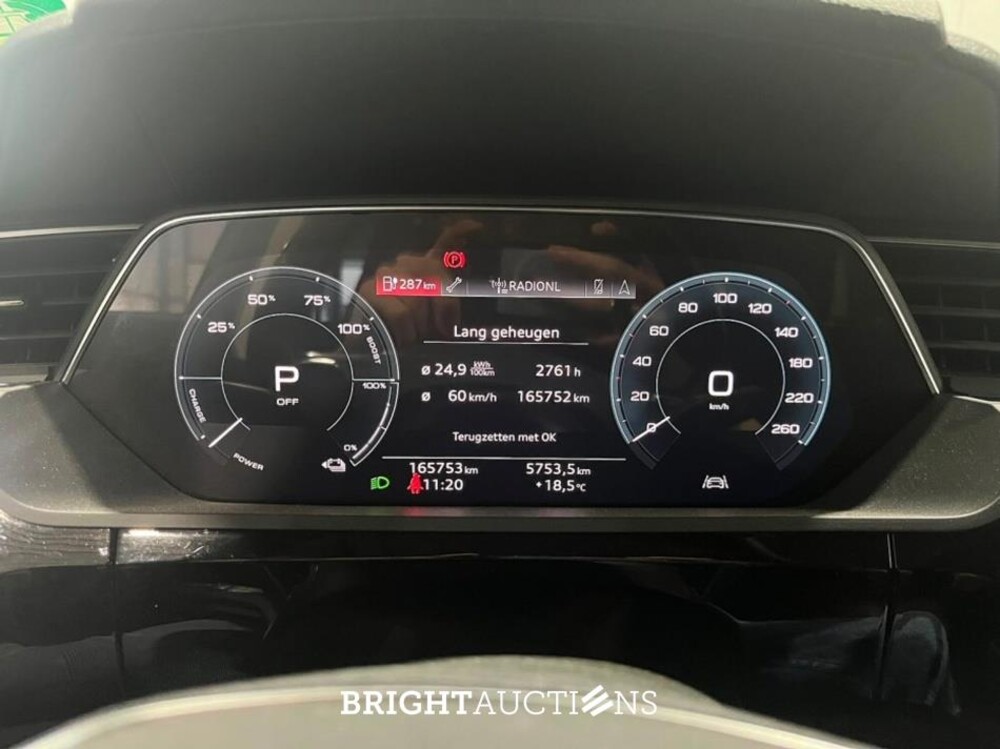 Audi e-tron 55 edition Quattro 95 kWh 408pk 2022 (Origineel-NL), R-323-TH