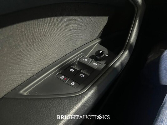 Audi e-tron 55 edition Quattro 95 kWh 408pk 2022 (Origineel-NL), R-323-TH