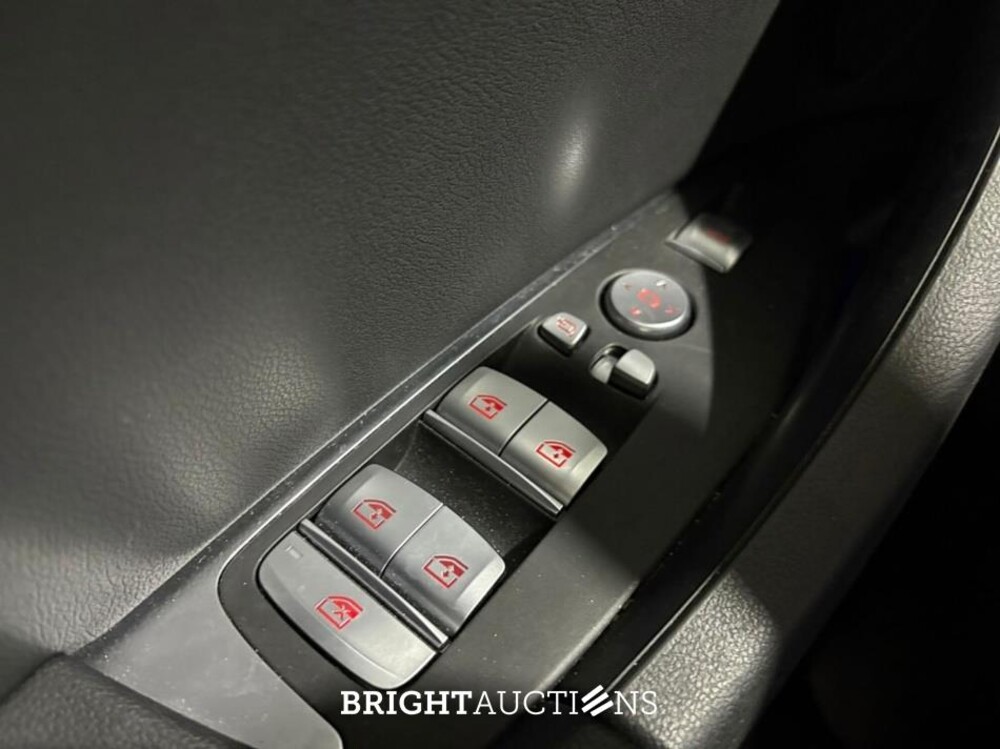 BMW iX3 Executive 80 kWh 286pk 2021 (Origineel-NL), L-550-KG