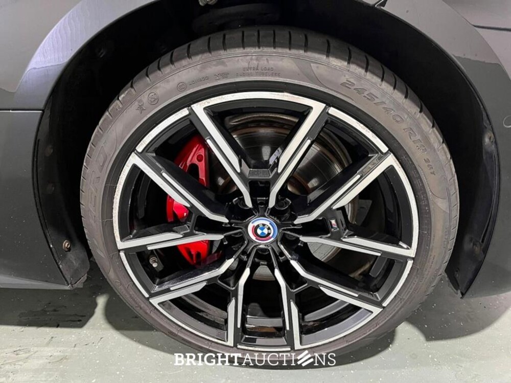 BMW i4 eDrive40 High Executive M-pakket 84 kWh 340pk 2022 (Origineel-NL), P-852-VB