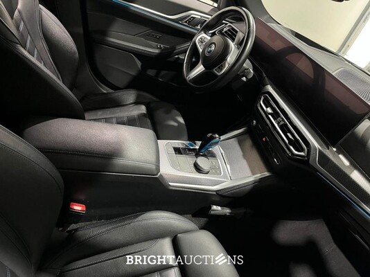 BMW i4 eDrive40 High Executive M-pakket 84 kWh 340pk 2022 (Origineel-NL), P-852-VB