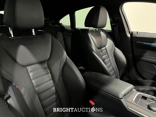 BMW i4 eDrive40 High Executive M-pakket 84 kWh 340pk 2022 (Origineel-NL), P-852-VB