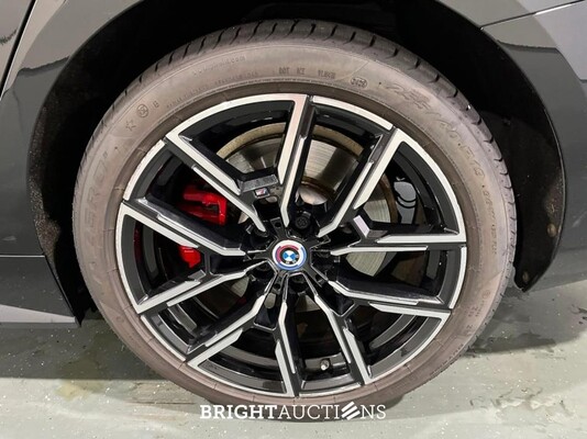 BMW i4 eDrive40 High Executive M-pakket 84 kWh 340pk 2022 (Origineel-NL), P-852-VB