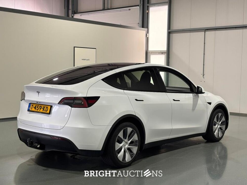 Tesla Model Y RWD 58 kWh 238pk 2023 (Origineel-NL), T-459-KD