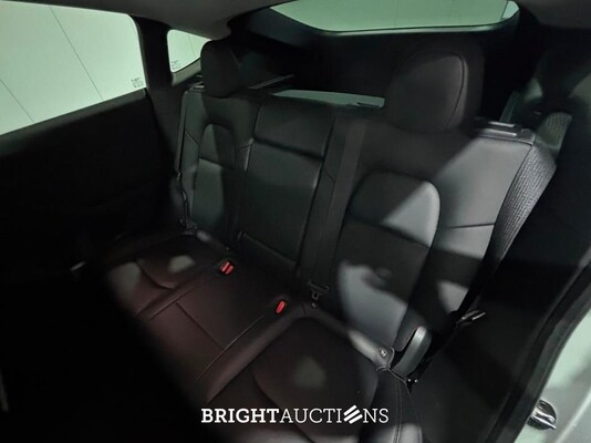 Tesla Model Y RWD 58 kWh 238pk 2023 (Origineel-NL), T-459-KD