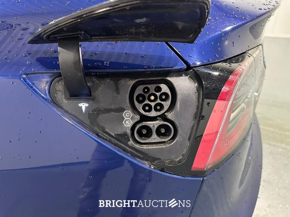 Tesla Model 3 Standard RWD Plus 60 kWh 238pk 2021 (Origineel-NL), N-817-RN