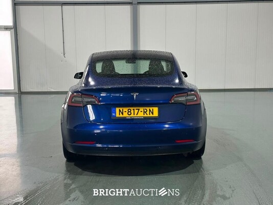 Tesla Model 3 Standard RWD Plus 60 kWh 238pk 2021 (Origineel-NL), N-817-RN